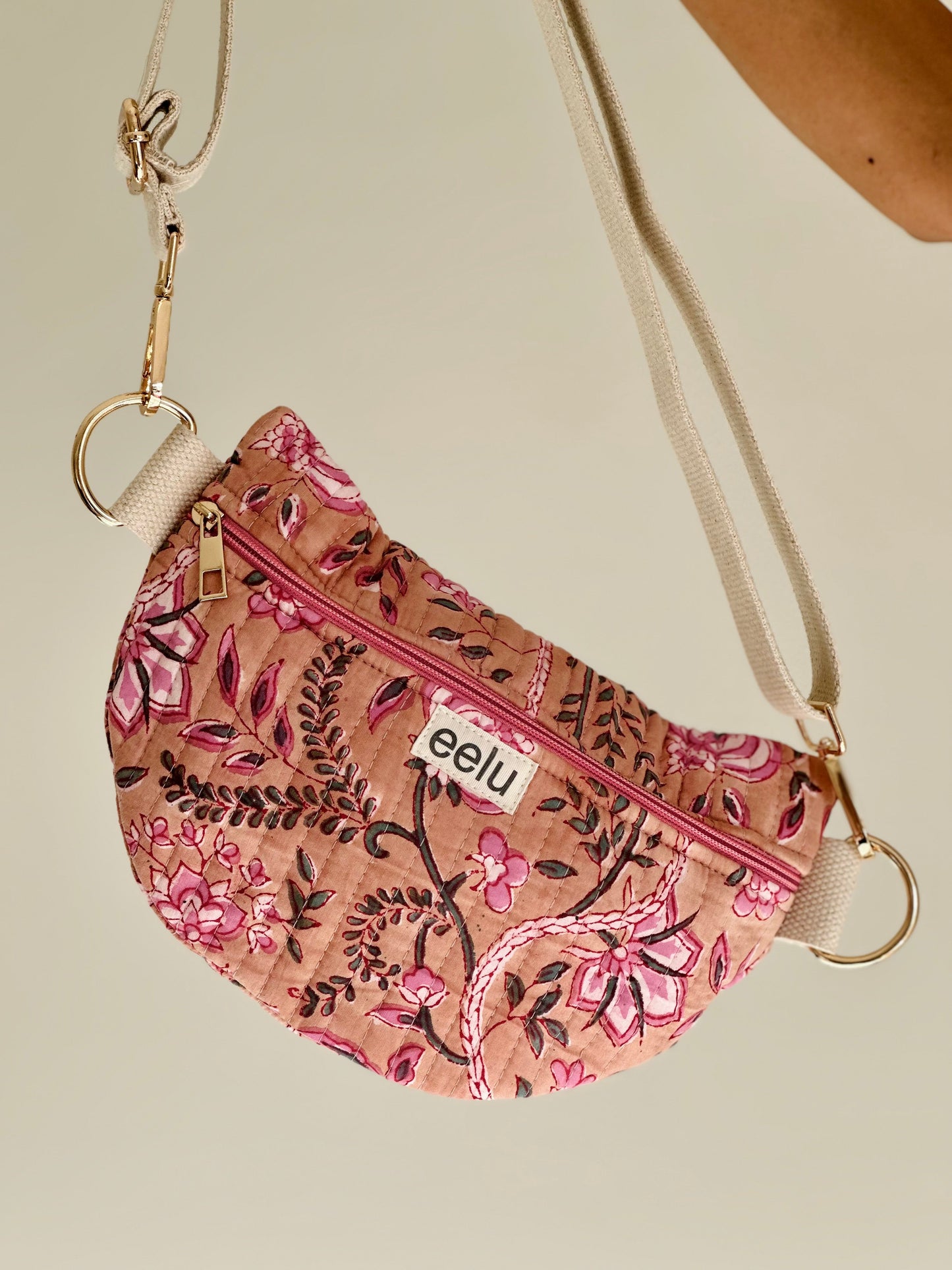 Gulabi Crossbody Bag - Stylish Quilted & Lightweight