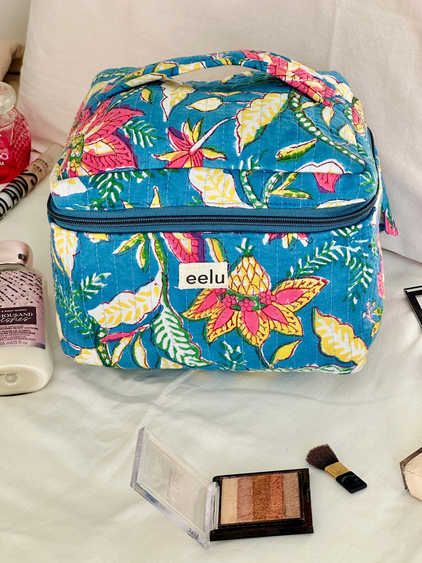 Nilya Vanity Case – Handprinted Quilted Travel Organizer Bag