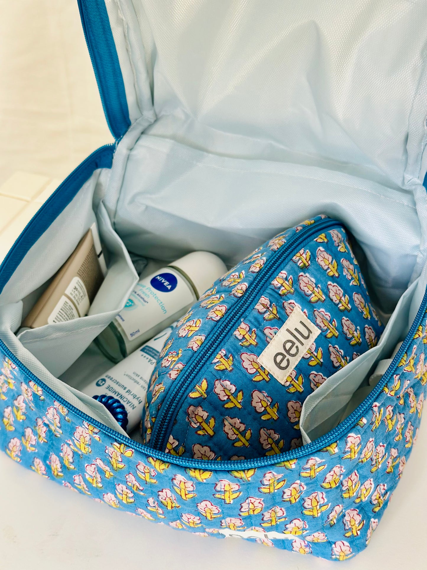 Neela Vanity Case – Handprinted Quilted Travel Organizer Bag